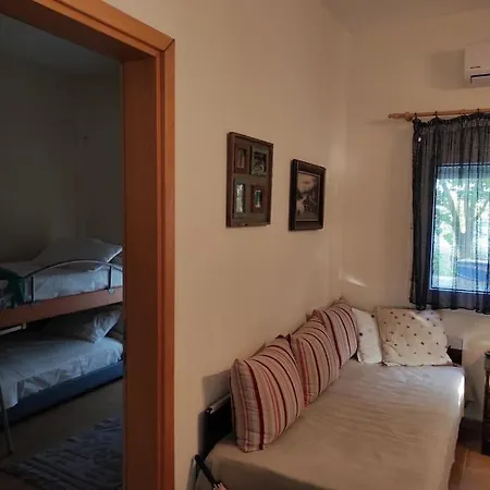 Ferienhaus Summer House 150m From The For 5 Persons. Sozopoli
