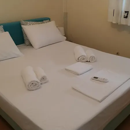 Ferienhaus Summer House 150m From The For 5 Persons. Sozopoli