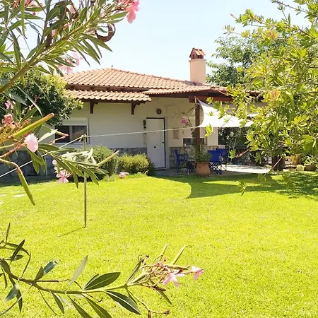 Case de vacanță Summer House 150m From The For 5 Persons.