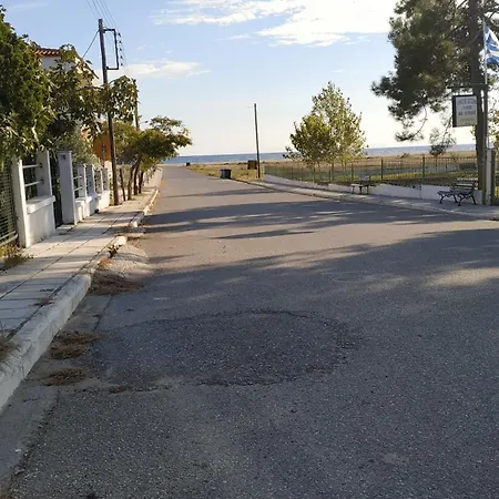 بيت للعطل Summer House 150m From The For 5 Persons.