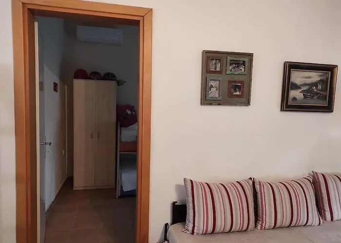 Summer House 150m From The For 5 Persons. * Sozópolis
