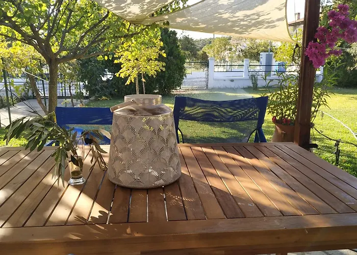 Summer House 150m From The For 5 Persons. Sozópolis